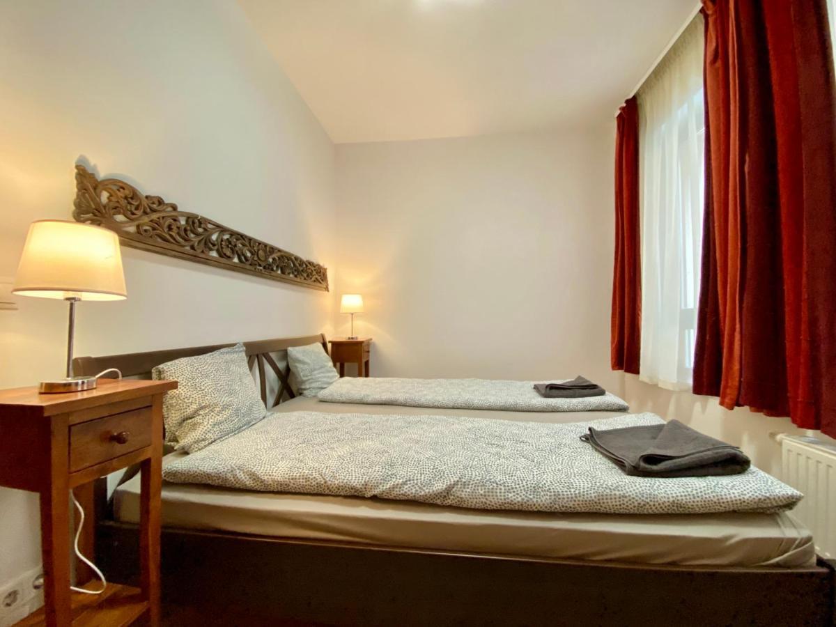 Downtown Vibe-kiraly Ii Apts W Private Balcony * Будапешт